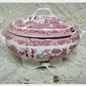 Vintage,  Rare, Red Willow 2pc 12in x 9in x 8in Soup Tureen